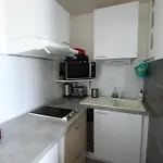 Joli A 3 Min De La - Renove En Avril 2025 Royan