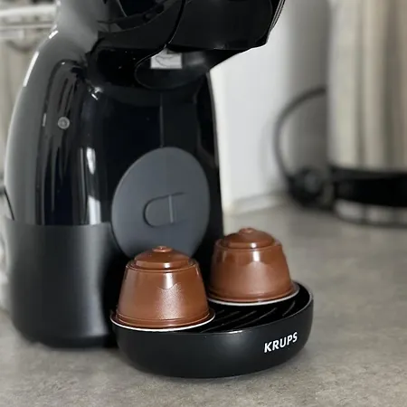 Joli A 3 Min De La - Renove En Avril 2025 شقة رويا